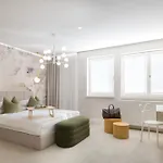 Pensionat Eagle's Nest 3*