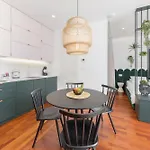 Eagle's Nest 게스트하우스 3*